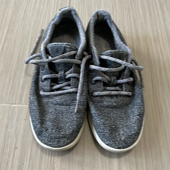 Allbirds shoes - Picture 2 of 5